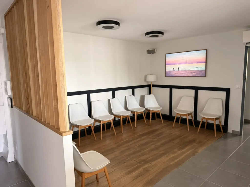 Salle d'attente du cabinet